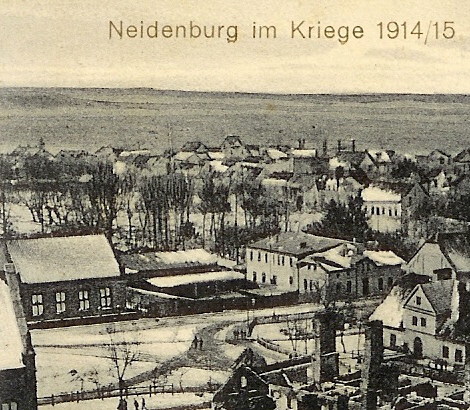 Synagoge in Neidenburg - links im Bild!